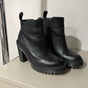 Dr Martens Magdalena heeled boots